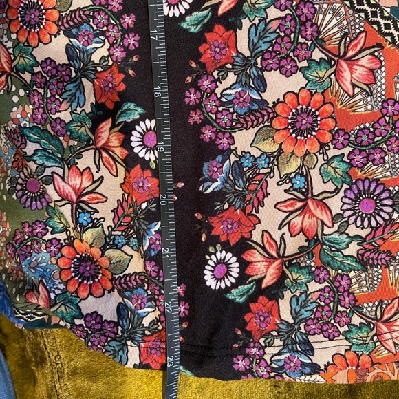 Johnny Was SZ XS Floral Paisley Moa Long Sleeve Swing Tee! - Picture 8 of 10